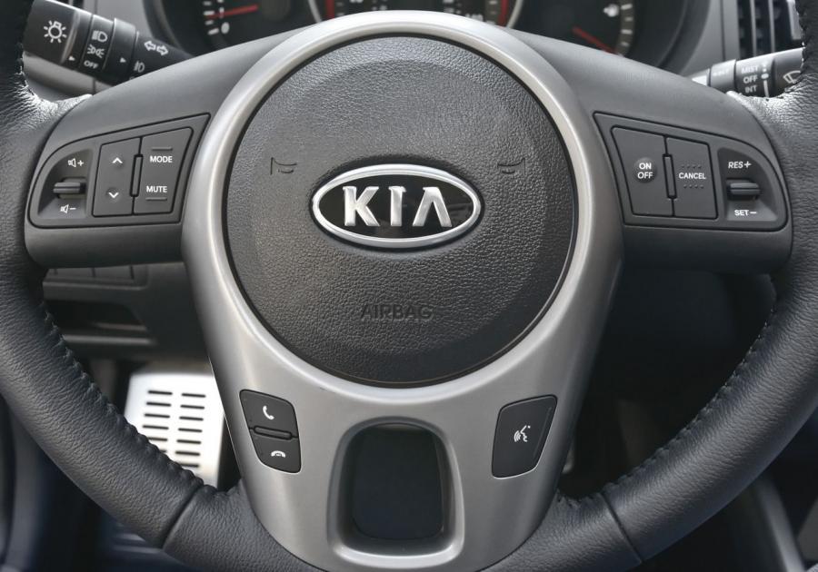  Kia Forte Koup 2009 года  (фото 26 из 169)